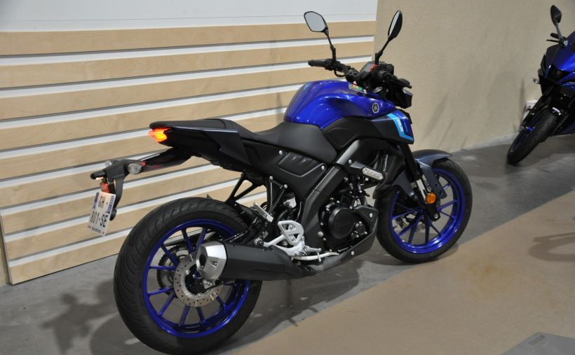 YAMAHA MT-125 4