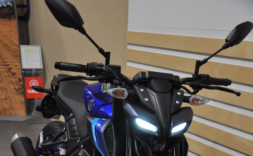 YAMAHA MT-125 5