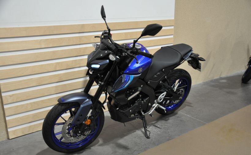 YAMAHA MT-125 11