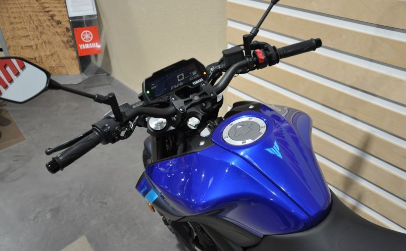 YAMAHA MT-125 14