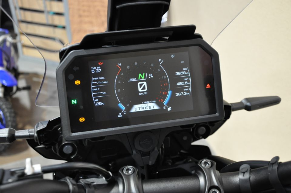 YAMAHA TRACER 9 GT + 3