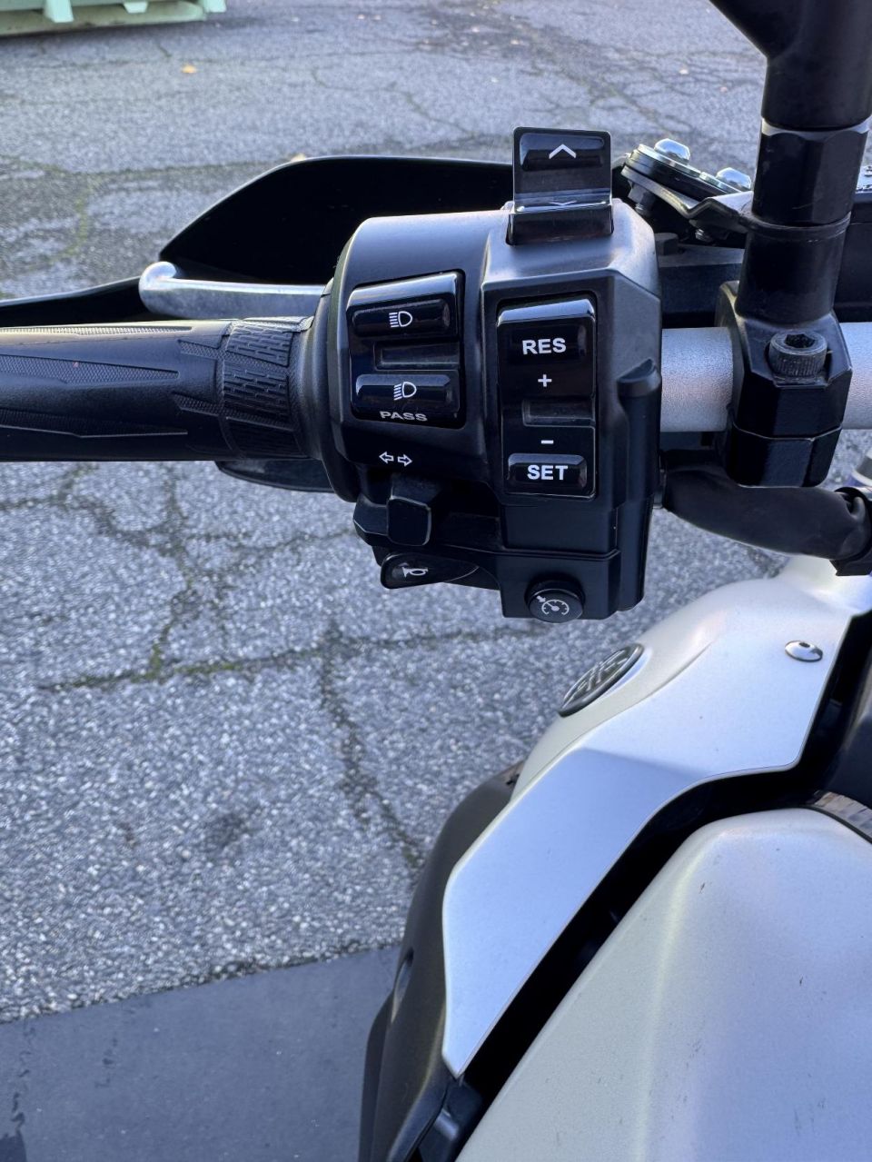 YAMAHA XTZ 1200 E SUPER TENERE 22