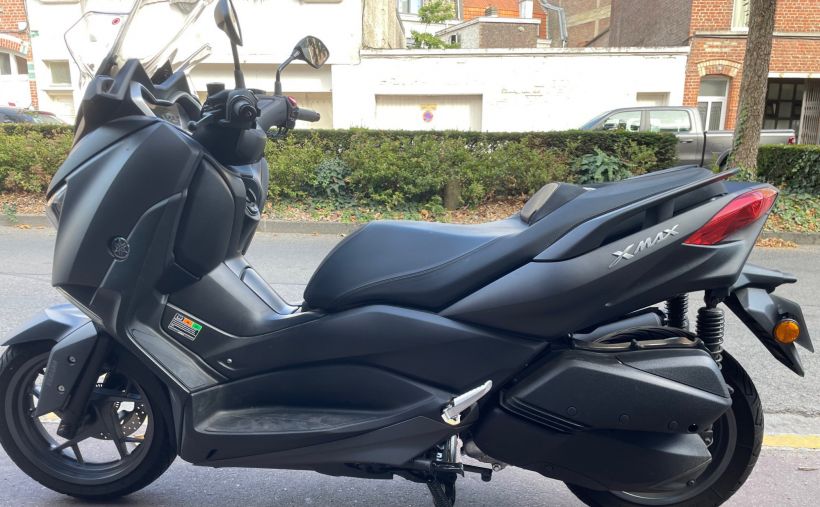 YAMAHA XMAX 300 4