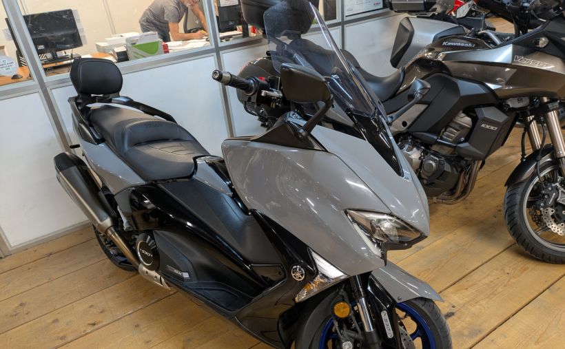 YAMAHA XP T-MAX 530 SX 3