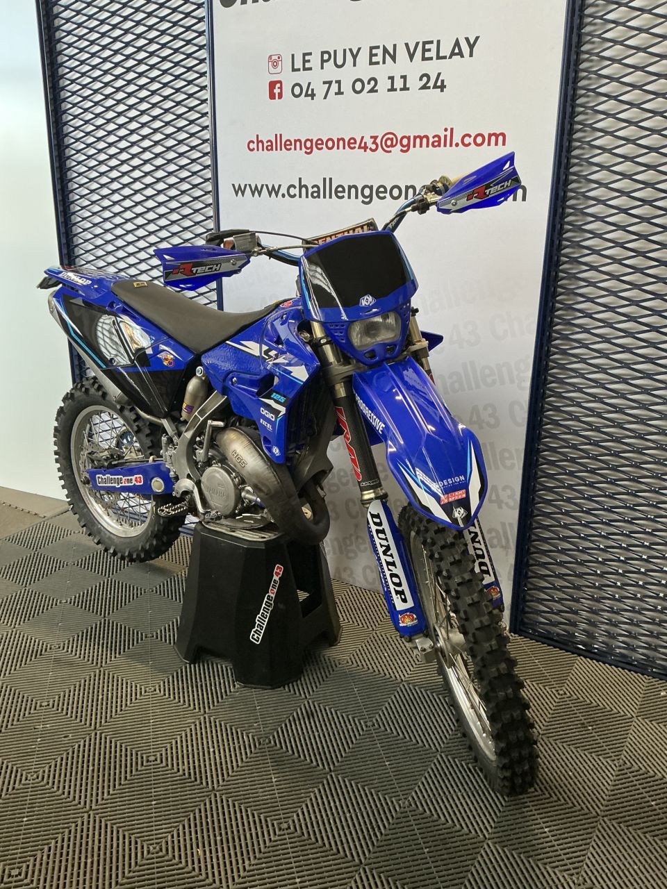 YAMAHA Yze 125 6
