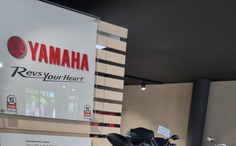 YAMAHA MT-03 0