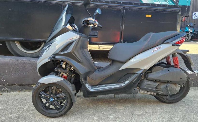 PIAGGIO MP3 300 HPE ABS ASR 0