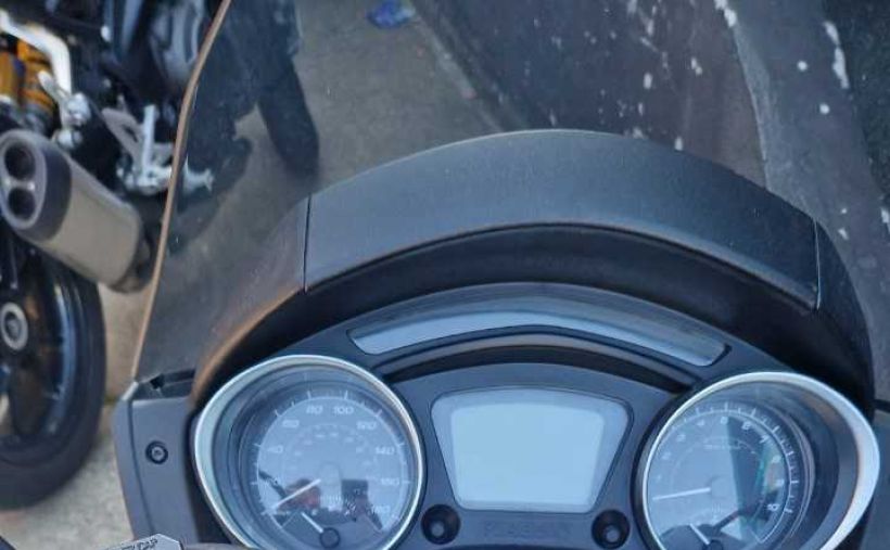 PIAGGIO MP3 300 HPE ABS ASR 2
