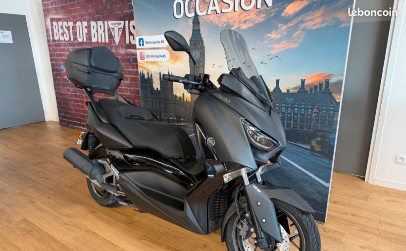 YAMAHA XMAX 125 TECH MAX 6