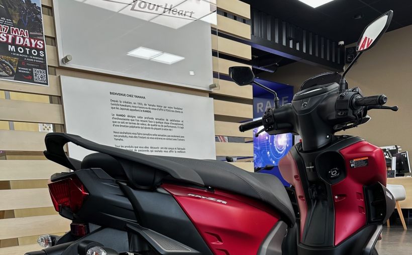 YAMAHA RayZR 125 3