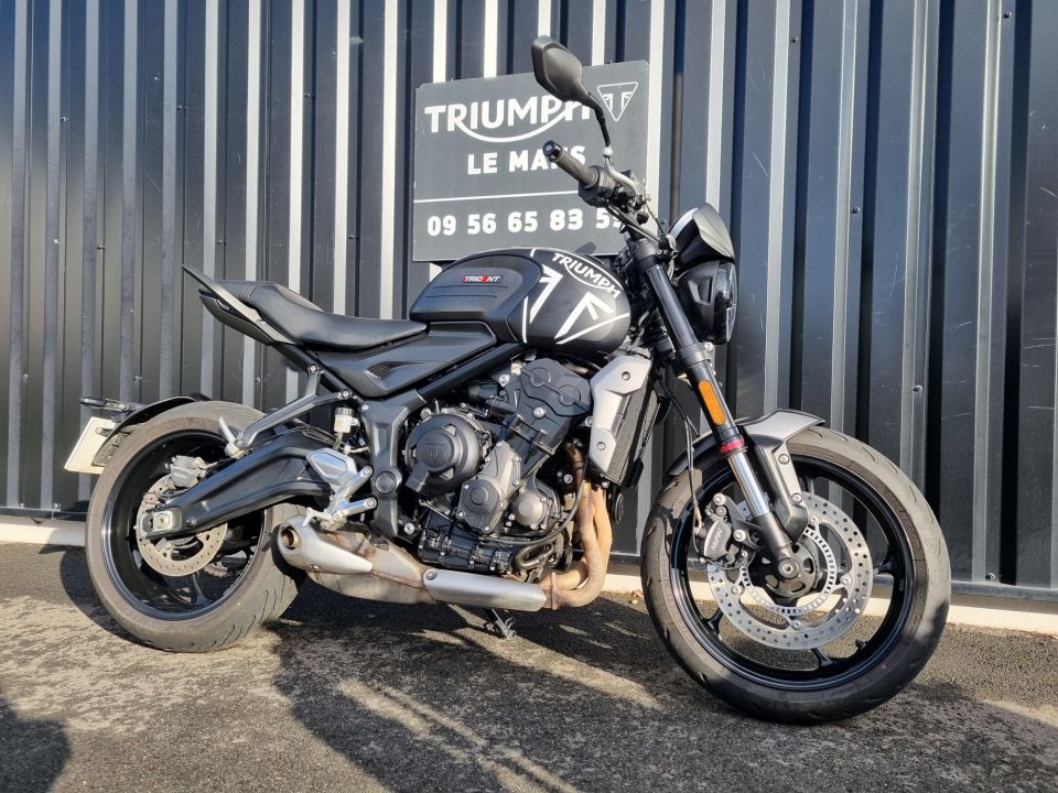 TRIUMPH TRIDENT 660 5