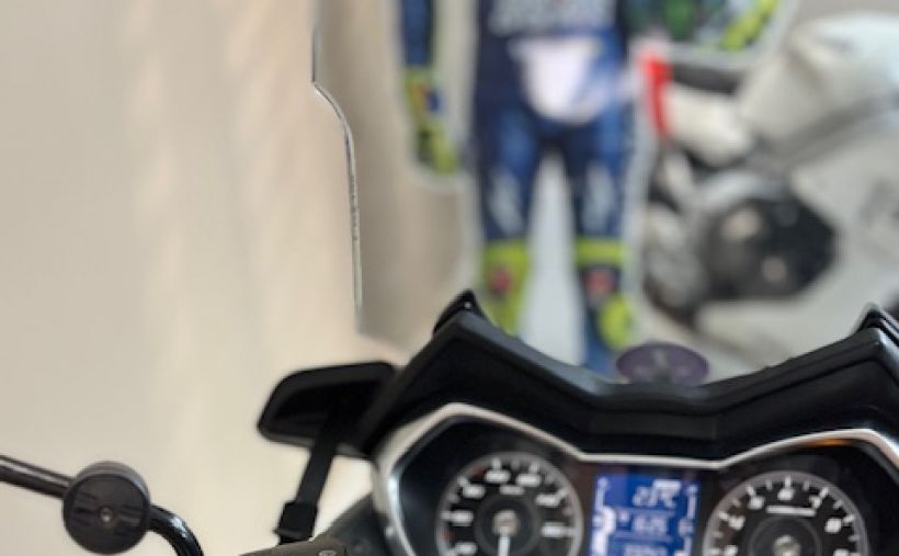 YAMAHA XMAX 300 Tech Max 3