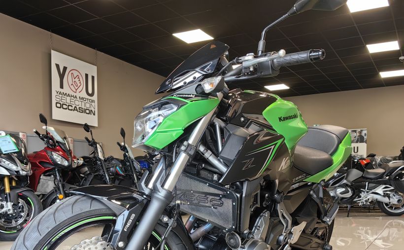 KAWASAKI Z 650 (47.5CV) 10