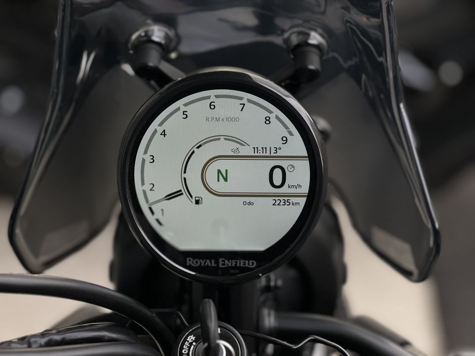 ROYAL ENFIELD HIMALAYAN 450 7