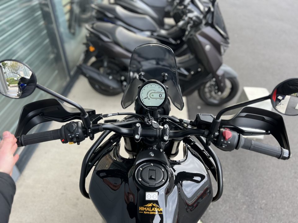 ROYAL ENFIELD HIMALAYAN 450 6