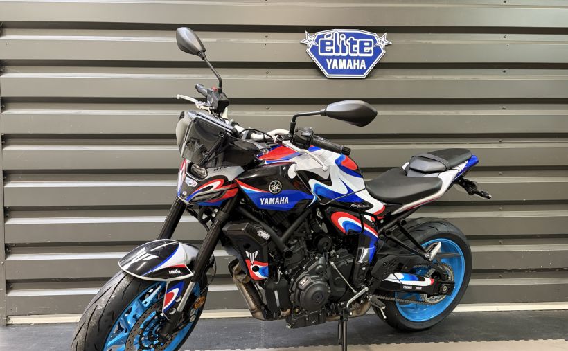YAMAHA MT-07 3