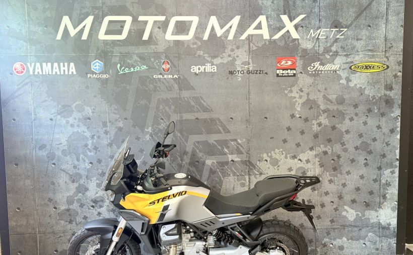 MOTO GUZZI STELVIO 4