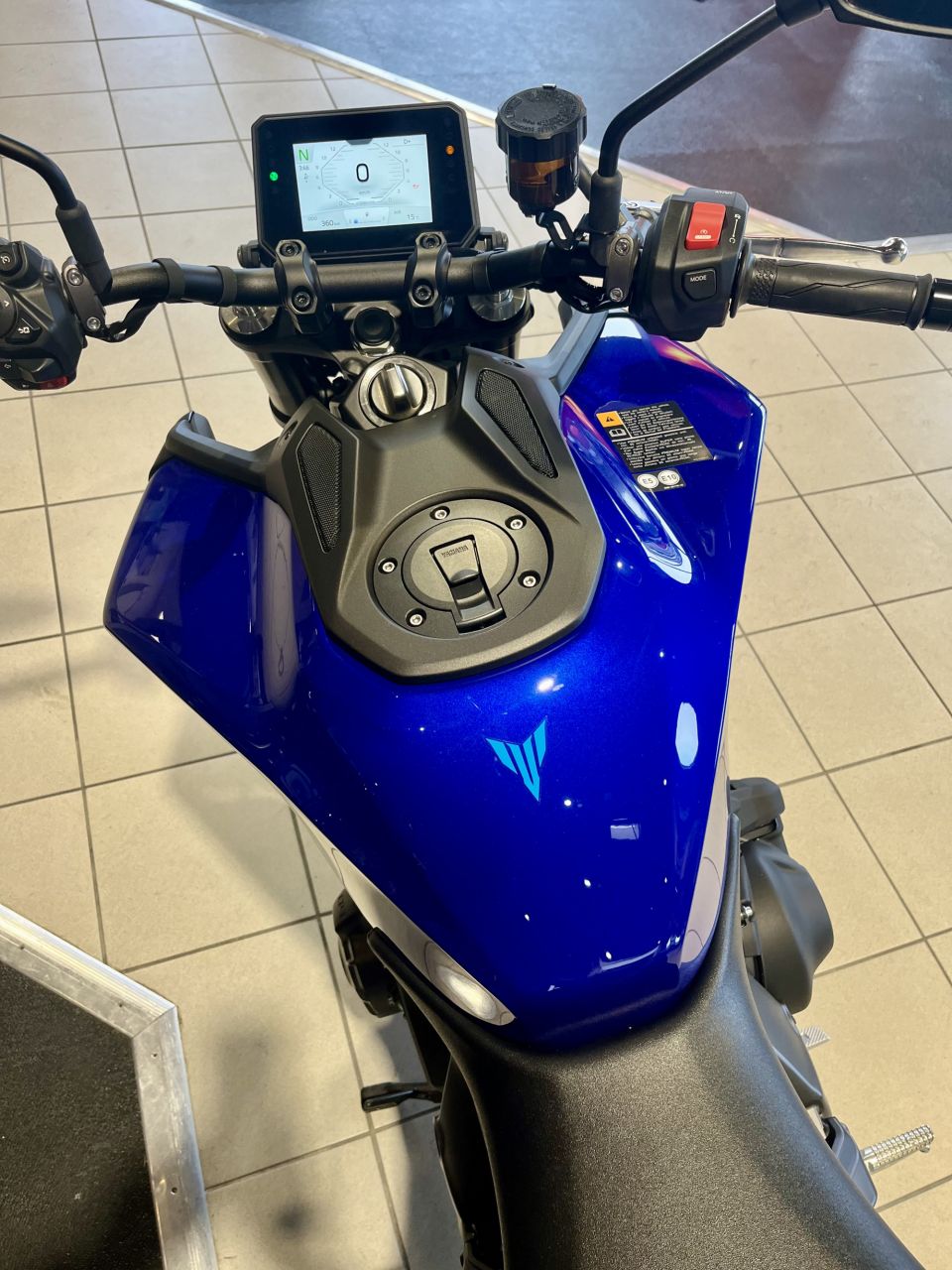 YAMAHA MT-09 Y-AMT 20