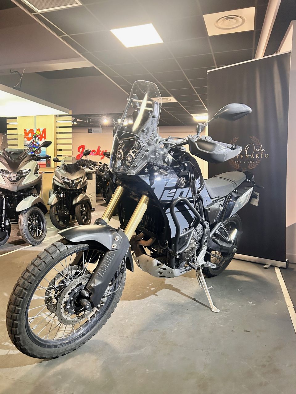 YAMAHA XTZ TENERE 700 1