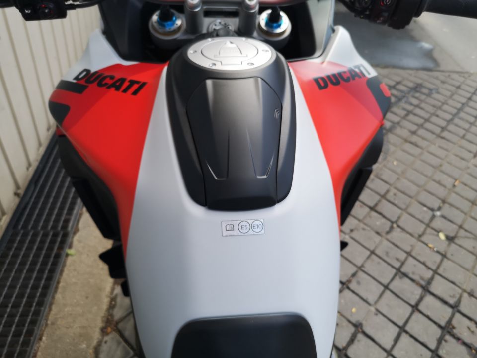 DUCATI Multistrada v4 rs 8