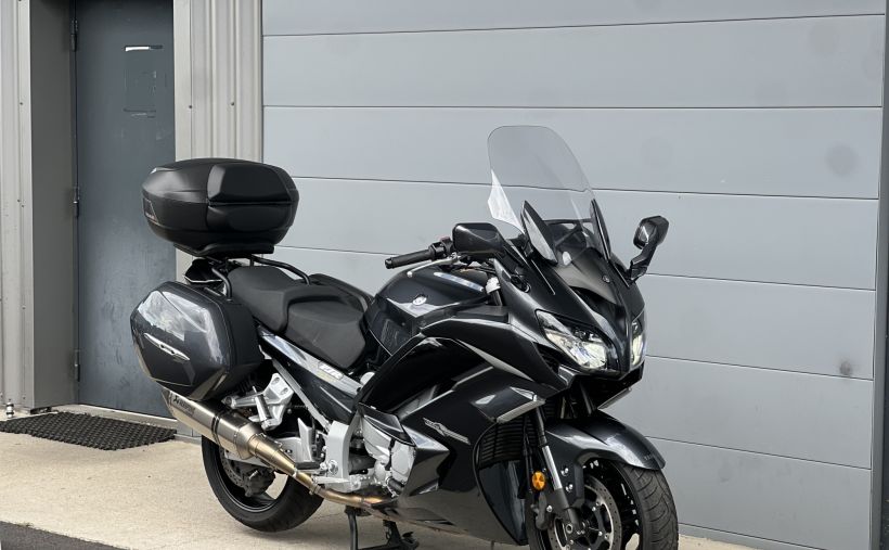 YAMAHA FJR 1300 AE 1