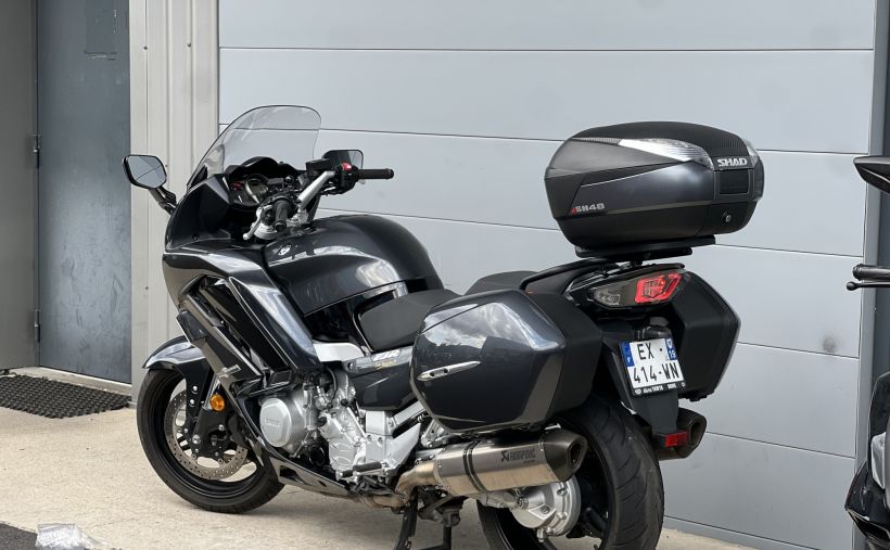 YAMAHA FJR 1300 AE 5