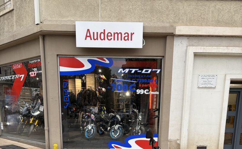 YAMAHA MT-09  Y-AMT 6