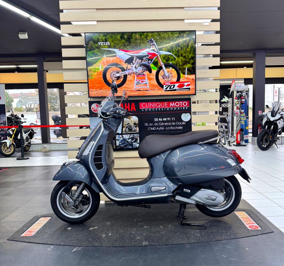 VESPA GTS 125IE SUPER 2