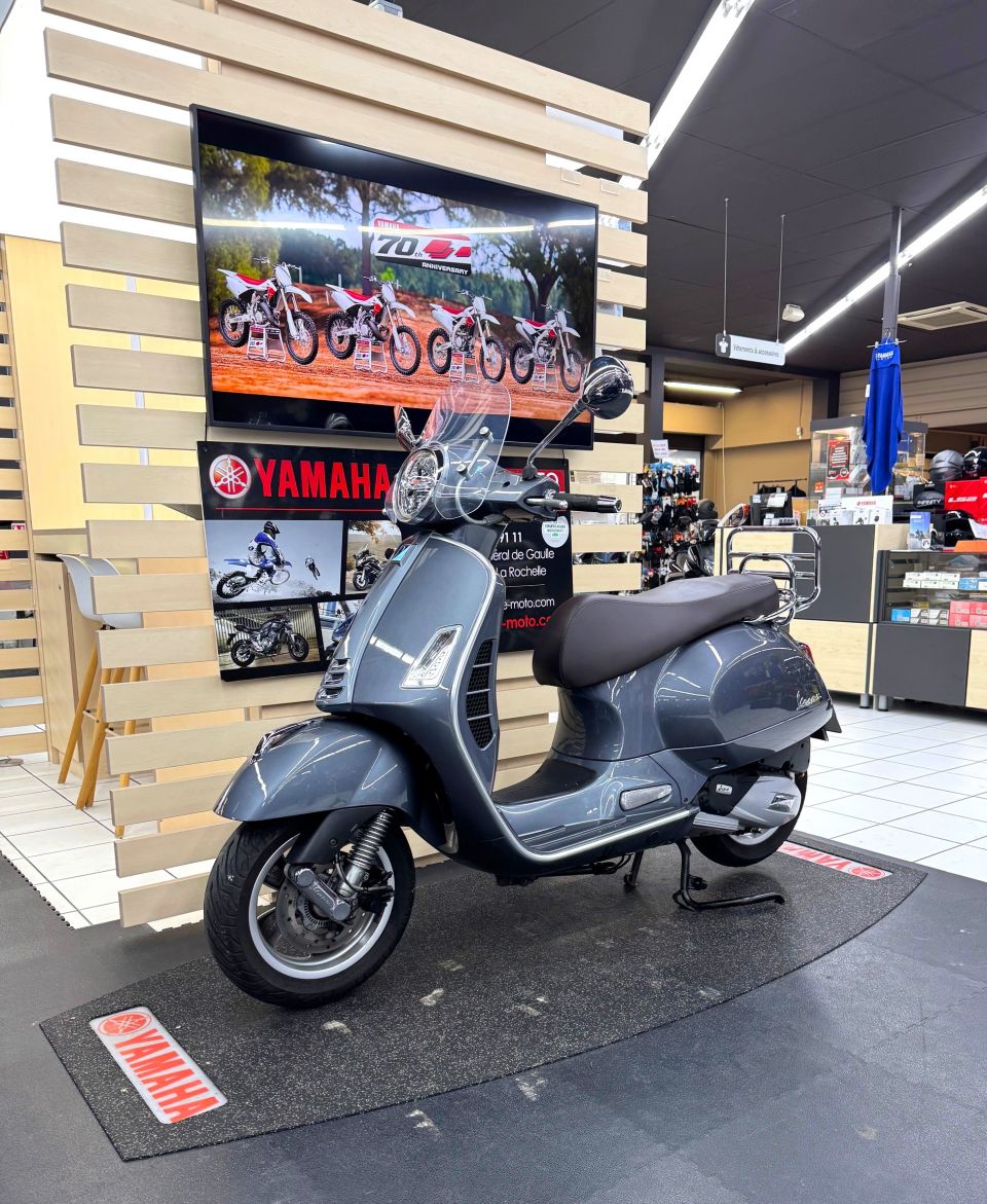 VESPA GTS 125IE SUPER 3