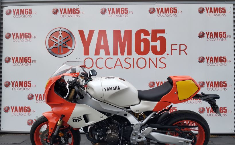 YAMAHA XSR 900 GP 3