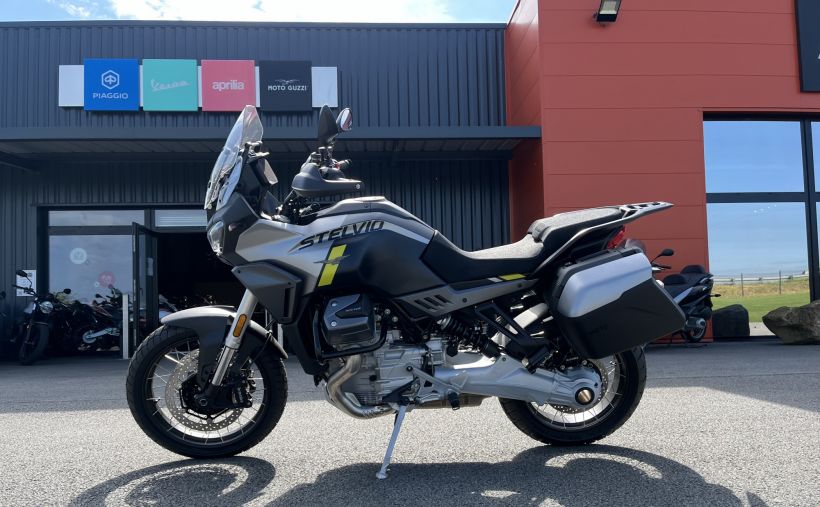 MOTO GUZZI STELVIO 1