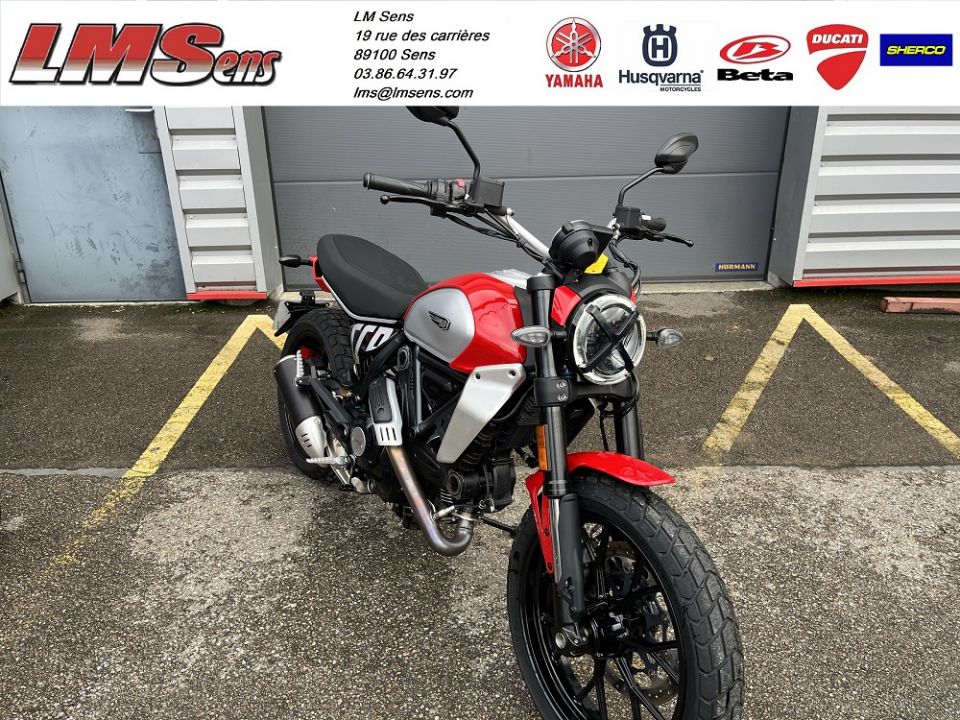 DUCATI SCRAMBLER 3