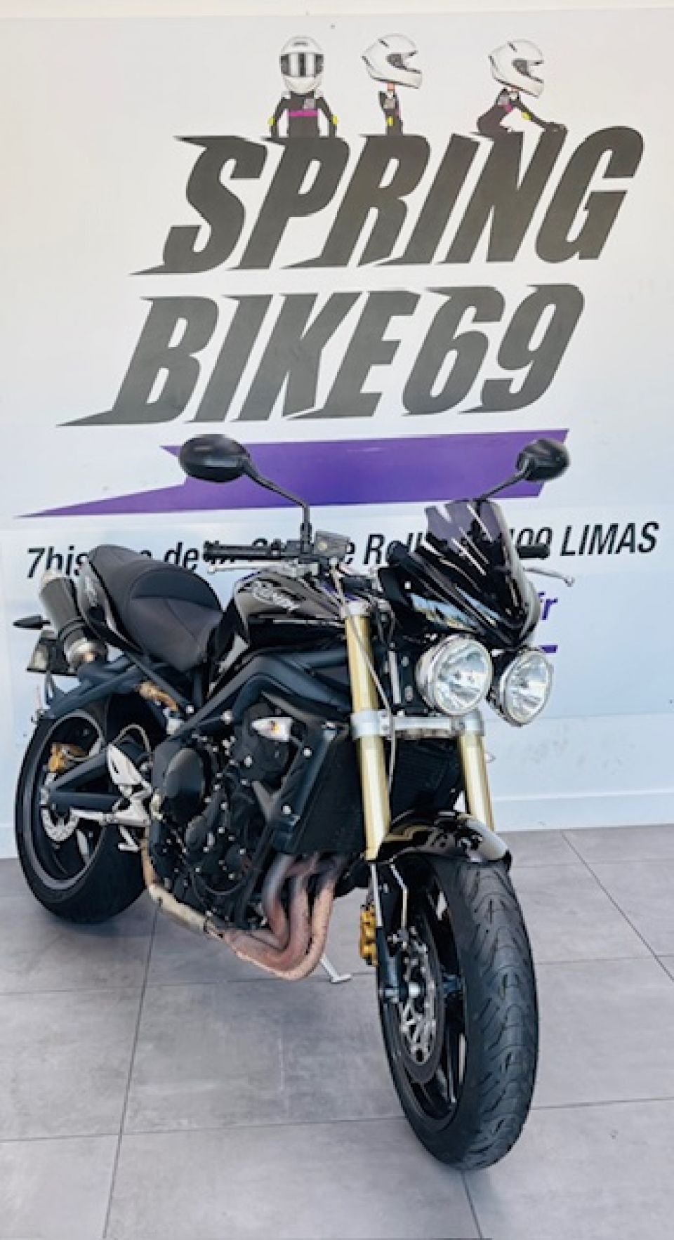 TRIUMPH STREET TRIPLE 675 6