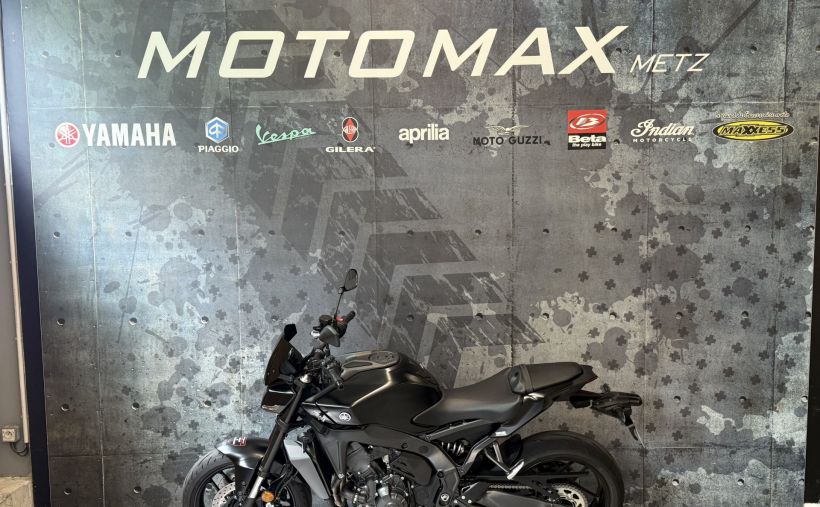 YAMAHA MT-09  Y-AMT 36