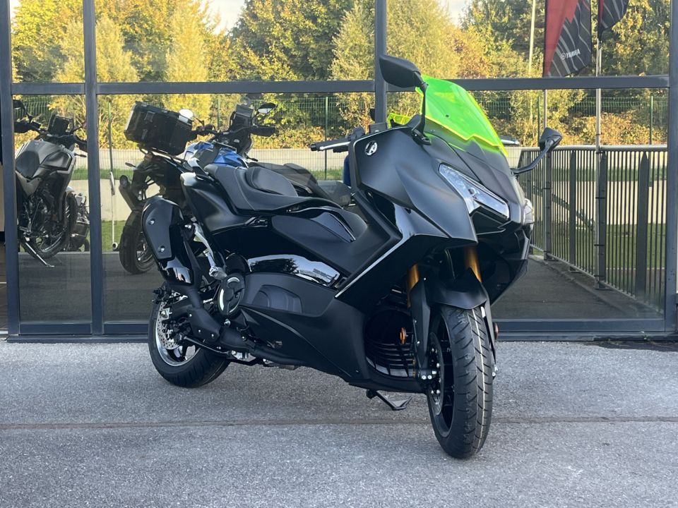 YAMAHA XP T-MAX 560 TECH MAX 1