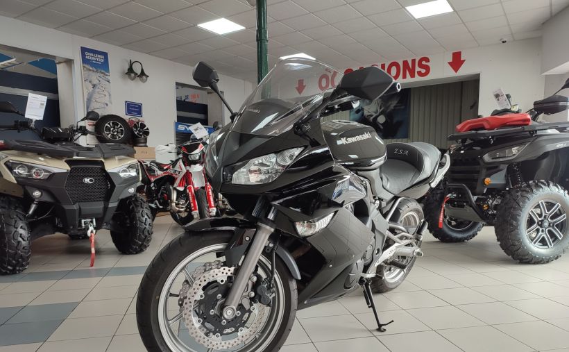 KAWASAKI ER-6 0