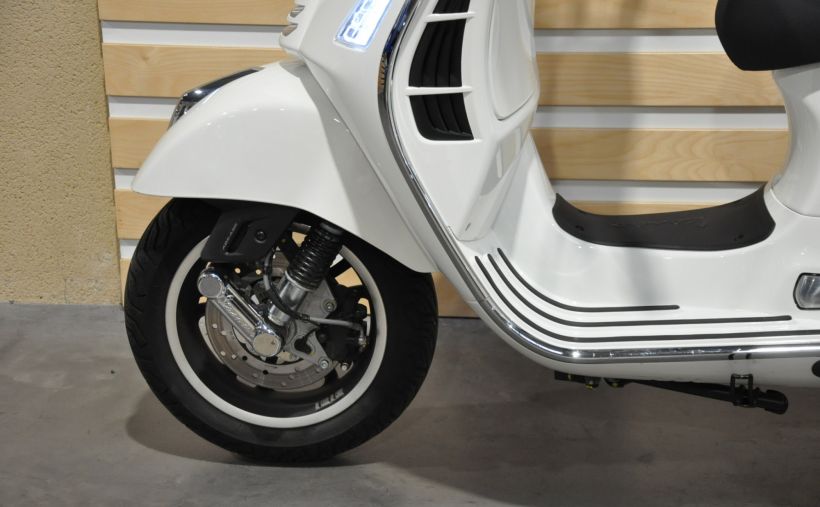 PIAGGIO VESPA 125 GTS 10
