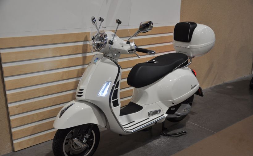 PIAGGIO VESPA 125 GTS 11