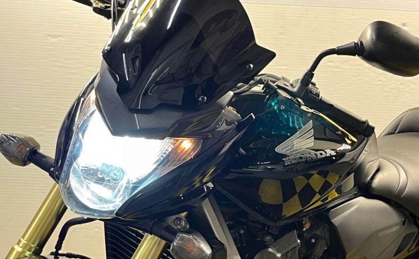 HONDA CB 600 F HORNET 42