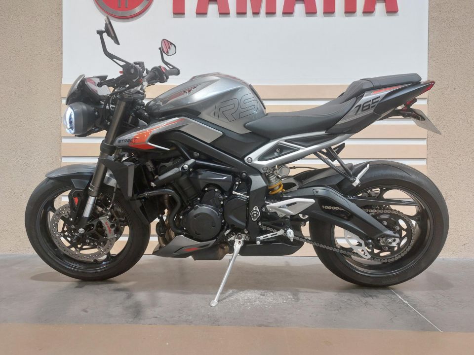 TRIUMPH STREET TRIPLE 765 RS 8