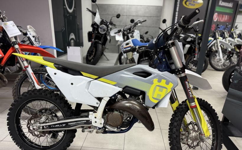 HUSQVARNA TC 125 0