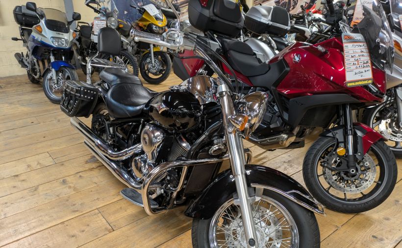 KAWASAKI VN 30