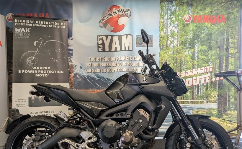 YAMAHA MT-09 0