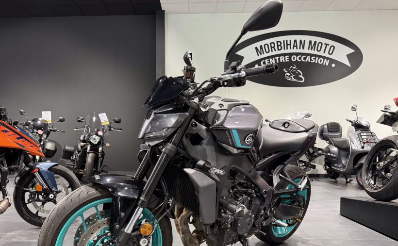 YAMAHA MT-09 0