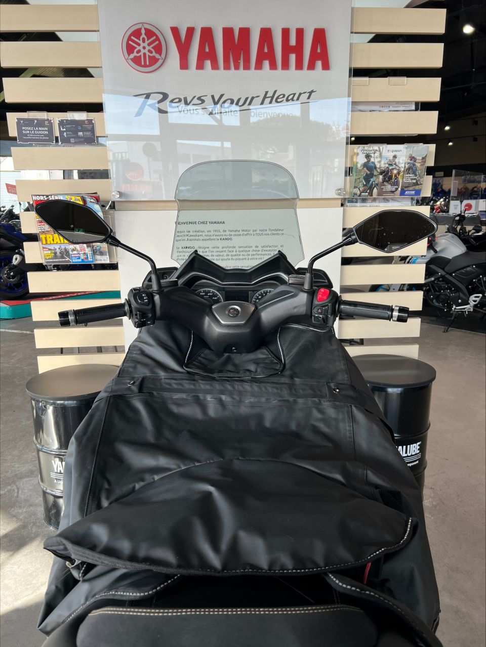 YAMAHA XMAX 125 TECH MAX 6