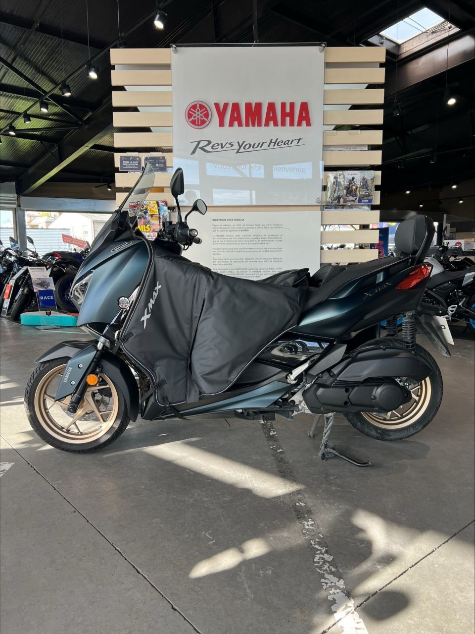 YAMAHA XMAX 125 TECH MAX 1