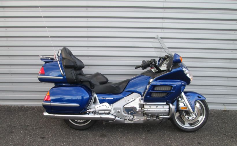 HONDA GL1800 GOLDWING 1