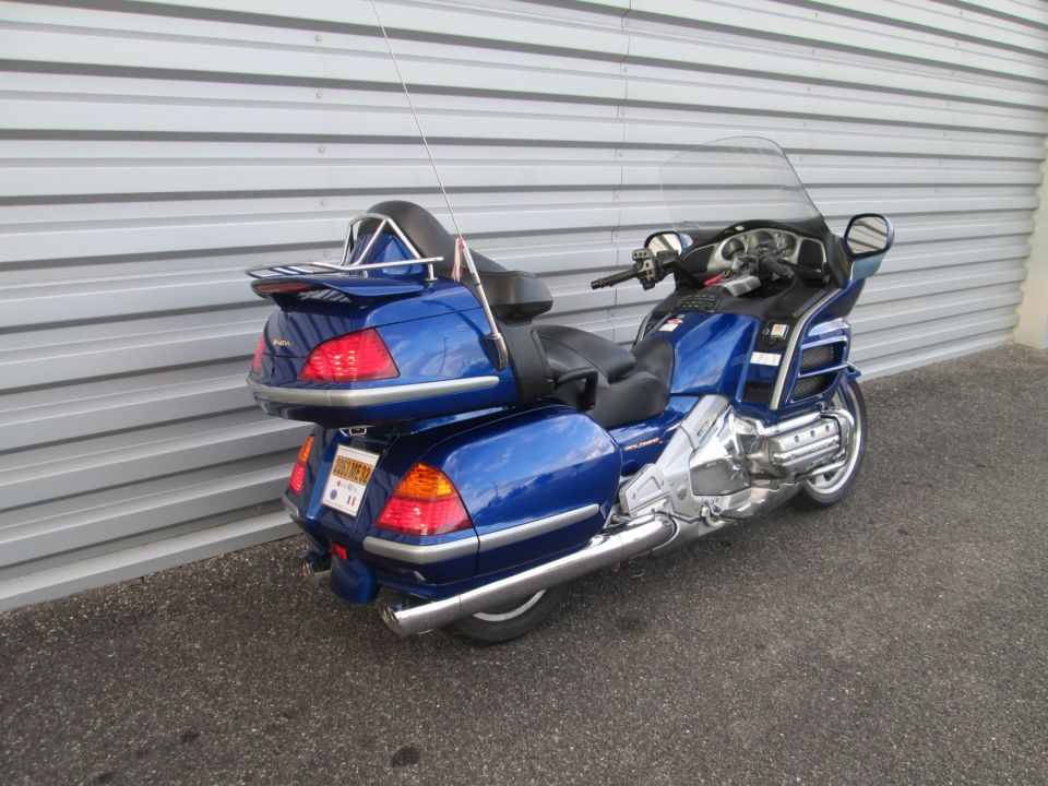 HONDA GL1800 GOLDWING 16