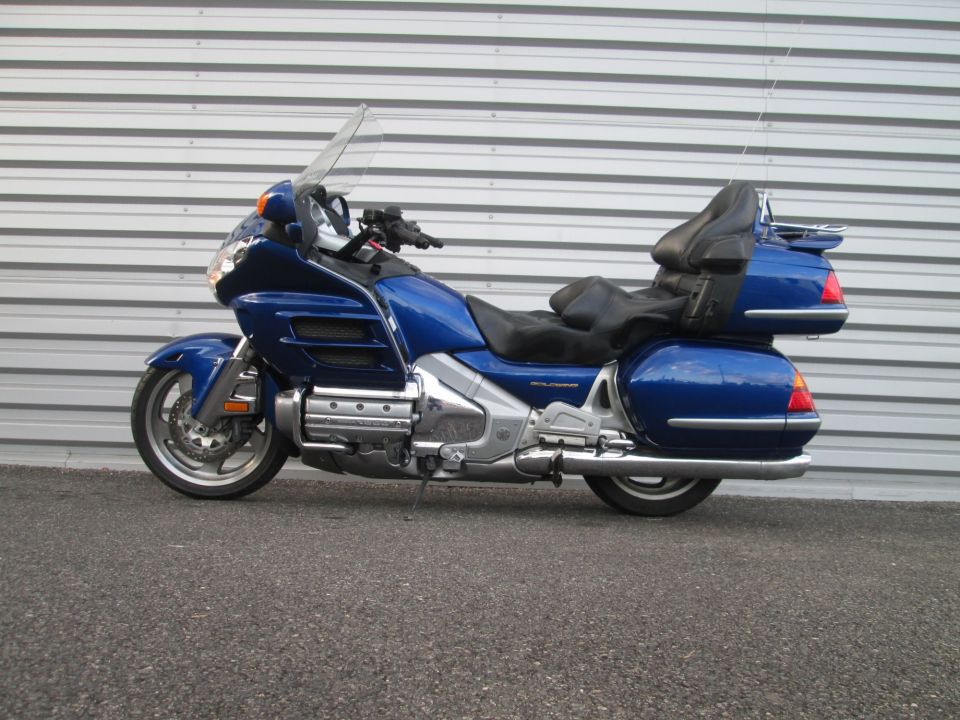 HONDA GL1800 GOLDWING 24
