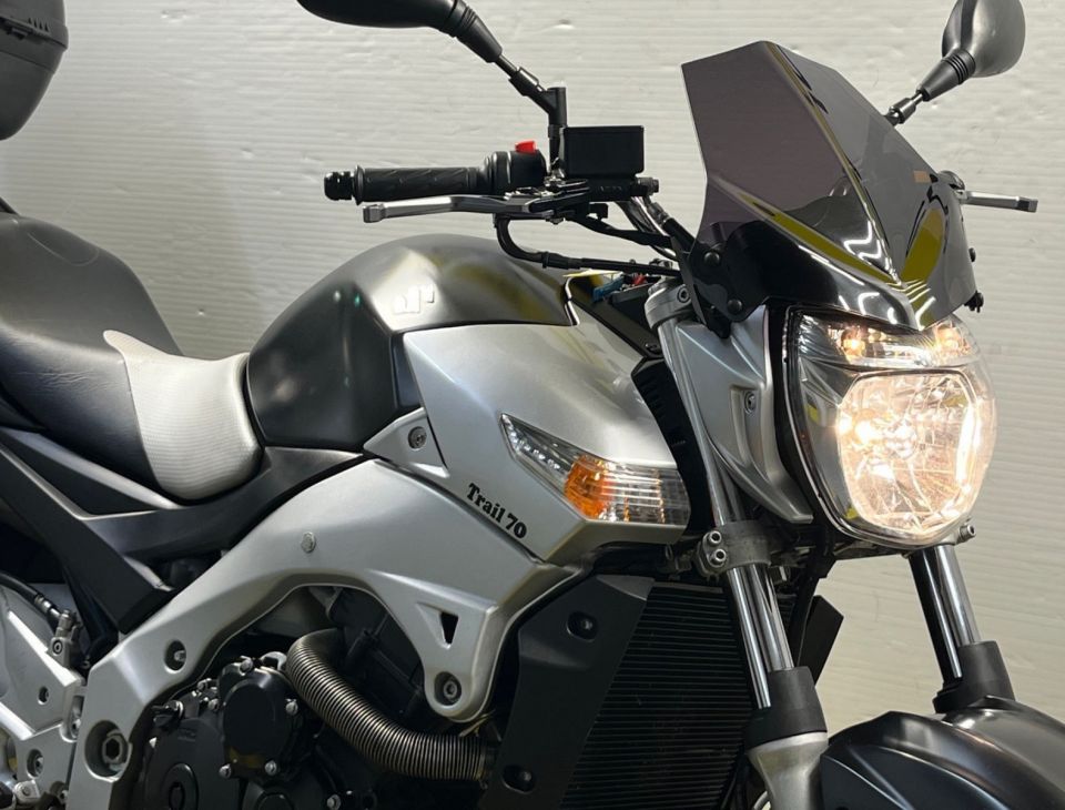SUZUKI GSR 600 60
